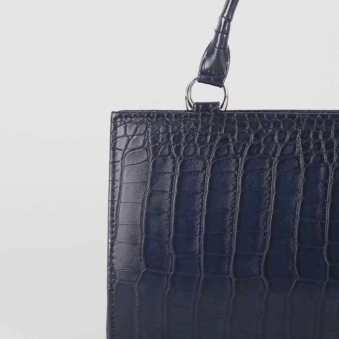 Сумка женская, отдел на молнии, наружный карман, длинный ремень, рептилия, цвет тёмно-синий