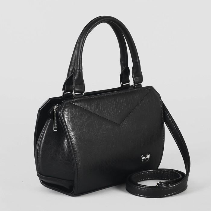 Сумка женская, отдел на молнии, наружный карман, длинный ремень, лак, цвет чёрный