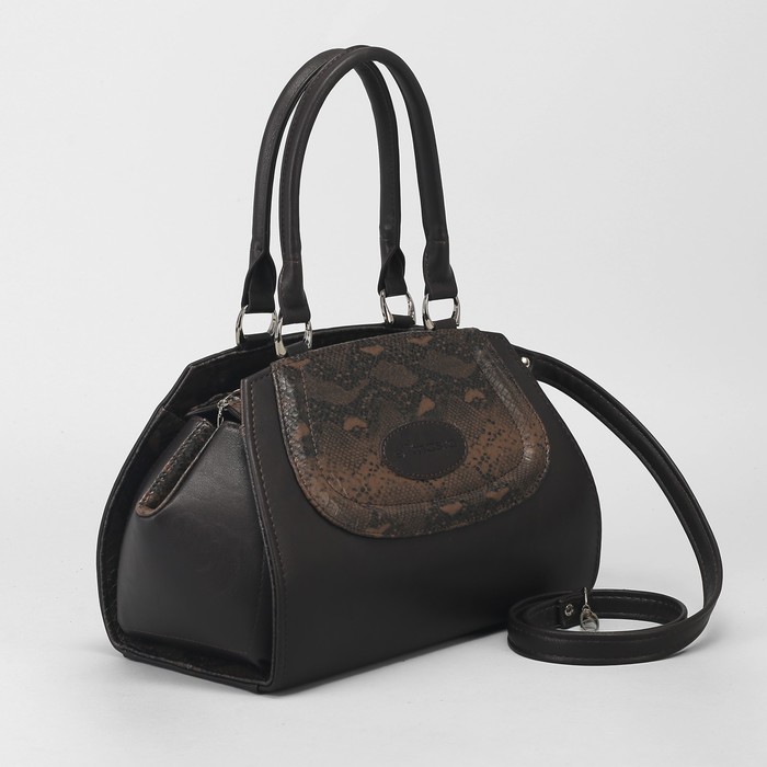 Сумка женская, отдел на молнии, наружный карман, длинный ремень, анаконда, цвет шоколадный