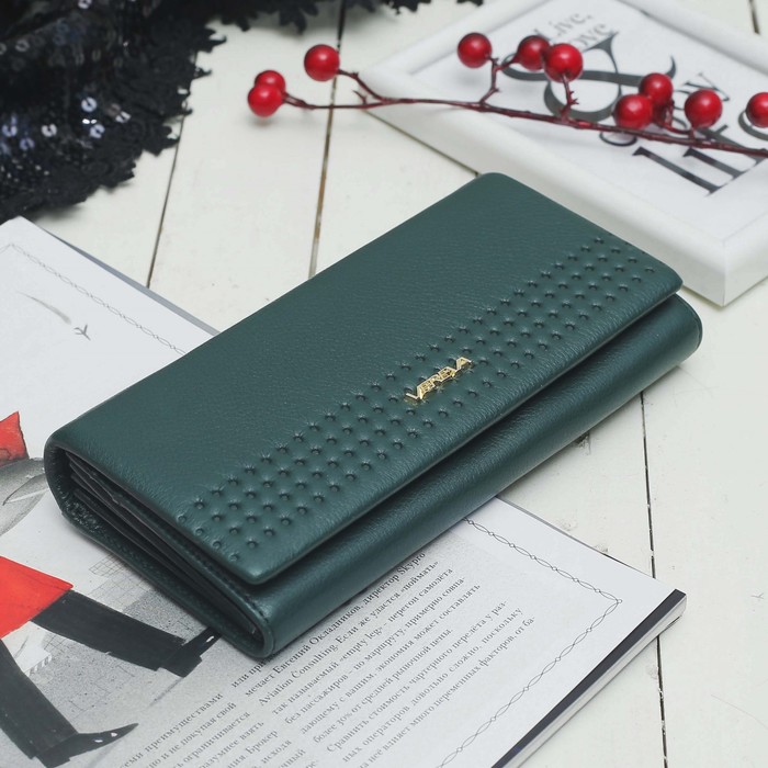 Кошелёк женский, 7 отделов, для карт на клапане, наружный карман, цвет зелёный