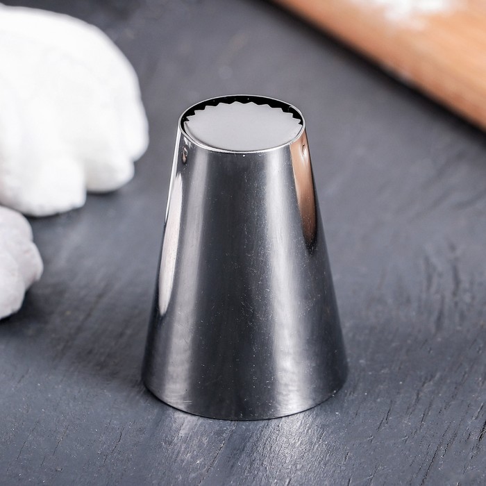 Насадка для кондитерского мешка d=3 см "Лепесток"