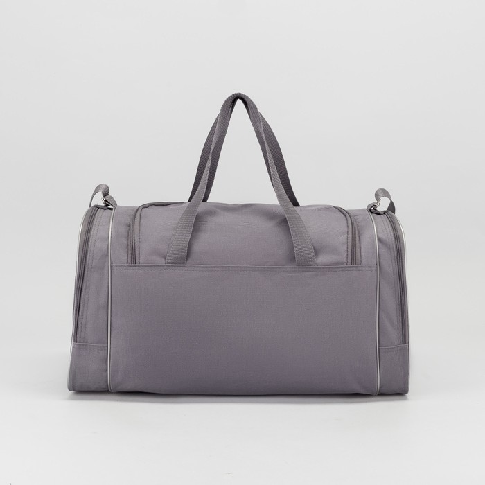 Сумка спортивная, отдел на молнии, 3 наружных кармана, регулируемый ремень, цвет серый
