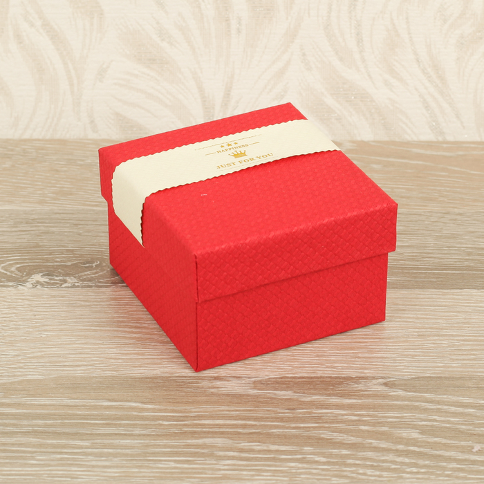 Коробка подарочная 9 х 9 х 6 см, МИКС