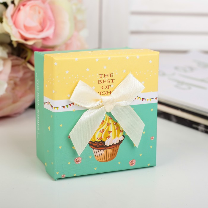 Коробка подарочная 9 х 9 х 6 см, МИКС