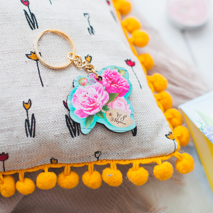 Брелок деревянный "С 8 Марта", 4,5 х 4,7 см