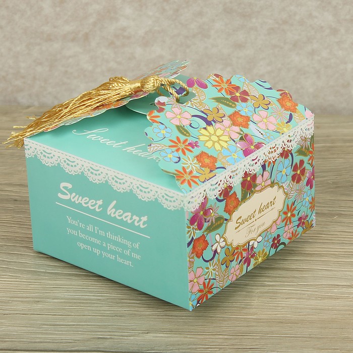 Подарочная коробка сборная 10 х 10 х 6 см