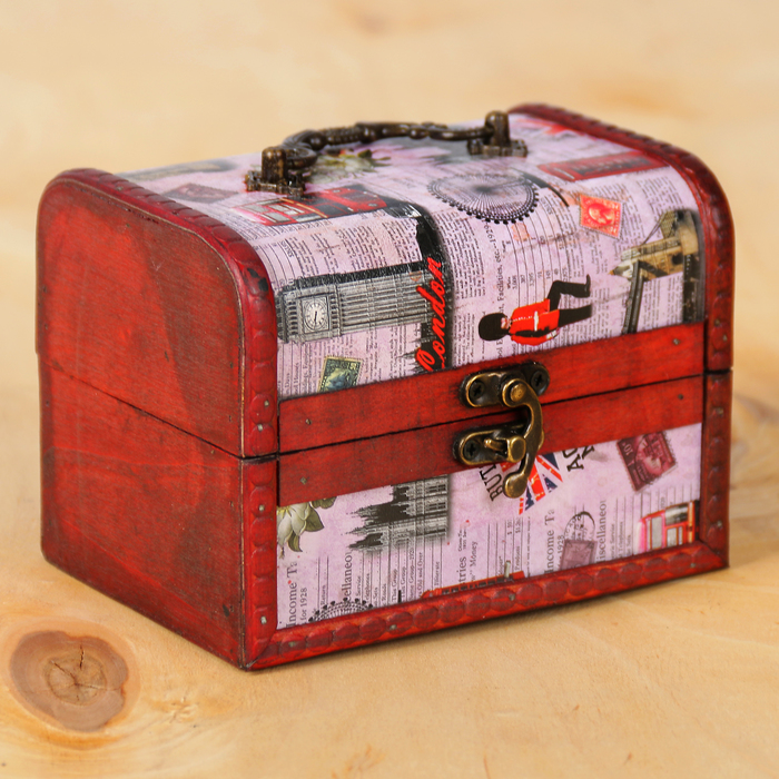 Шкатулка дерево сундучок "Путешествие по Европе" 11х15х11 см