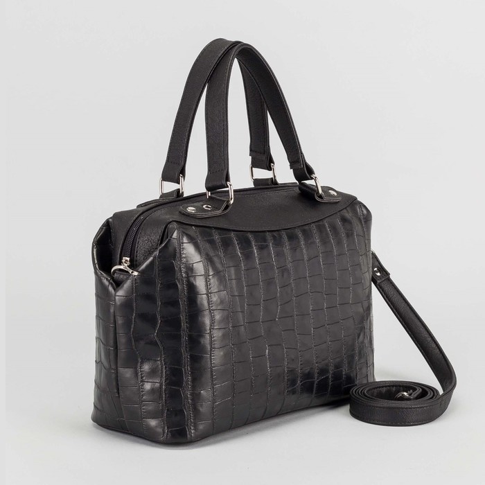 Сумка женская, отдел на молнии, наружный карман, длинный ремень, цвет чёрный