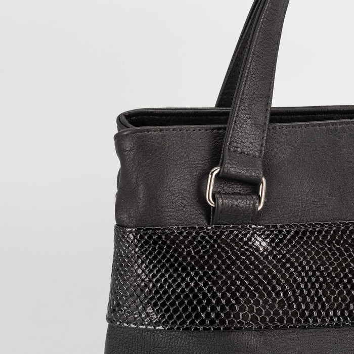 Сумка женская, 2 отдела на молнии, наружный карман, длинный ремень, цвет чёрный