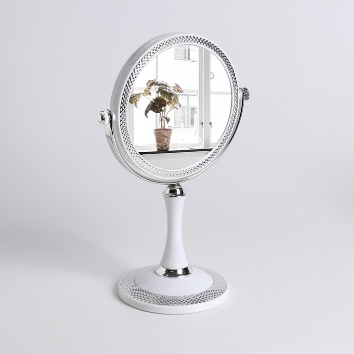 фото Зеркало на ножке «круг», двустороннее, с увеличением, d зеркальной поверхности 12,3 см, цвет белый queen fair