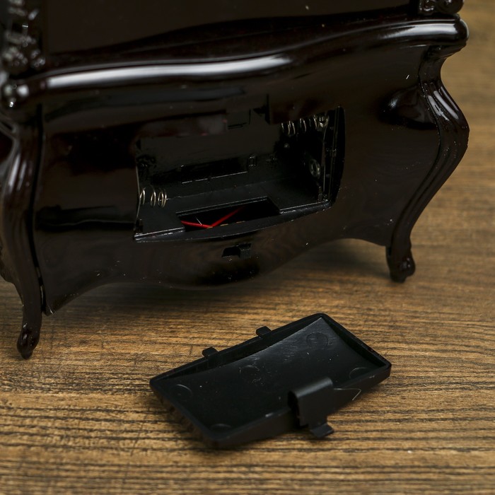 Шкатулка музыкальная "Старинный буфет"