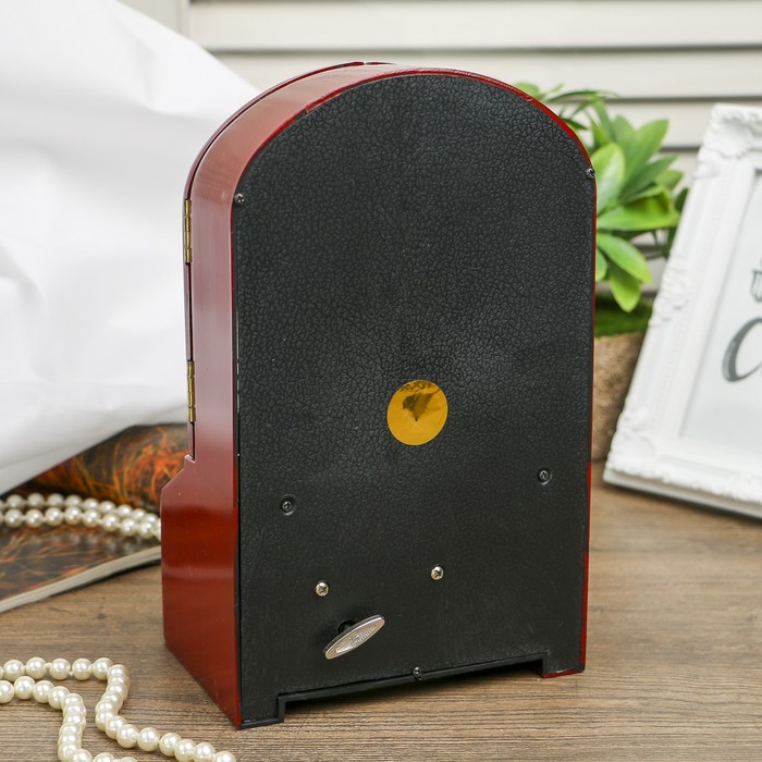 Шкатулка музыкальная "Сервант" механическая