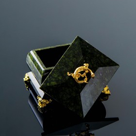 

Шкатулка "С ящеркой", 6х8 см, серпент