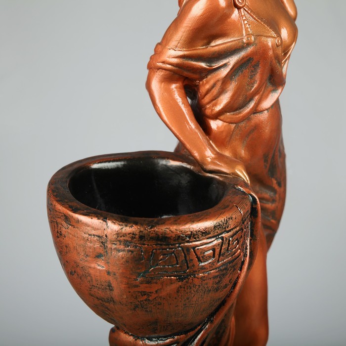 Фигурное кашпо "Девушка Дана" медь 81см