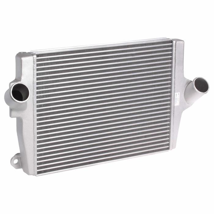 Радиатор интеркулера Luzar LRIC03104