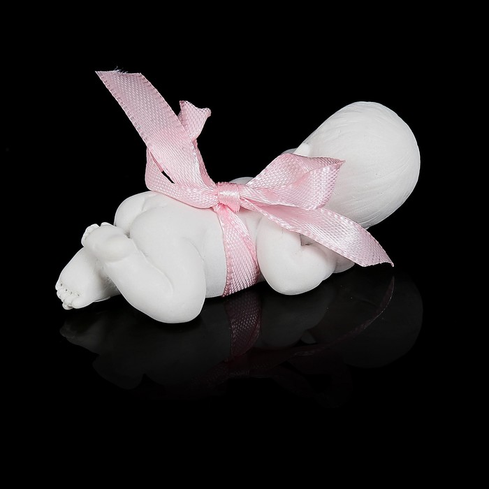 Сувенир полистоун "Младенец" МИКС 2,6х6,5х2,1 см