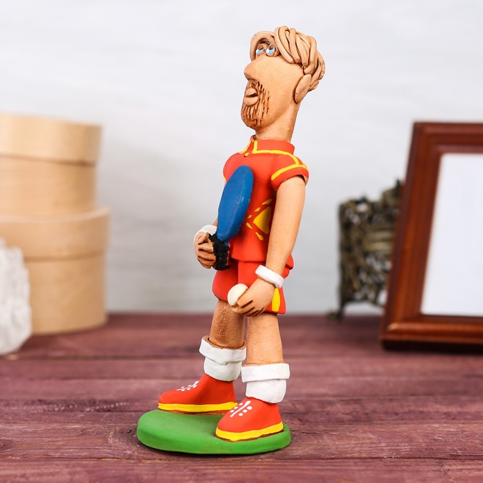 Статуэтка "Теннисист с ракеткой (настольный теннис)", микс