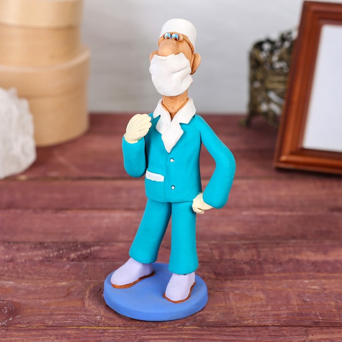 Статуэтка "Хирург мужчина", микс