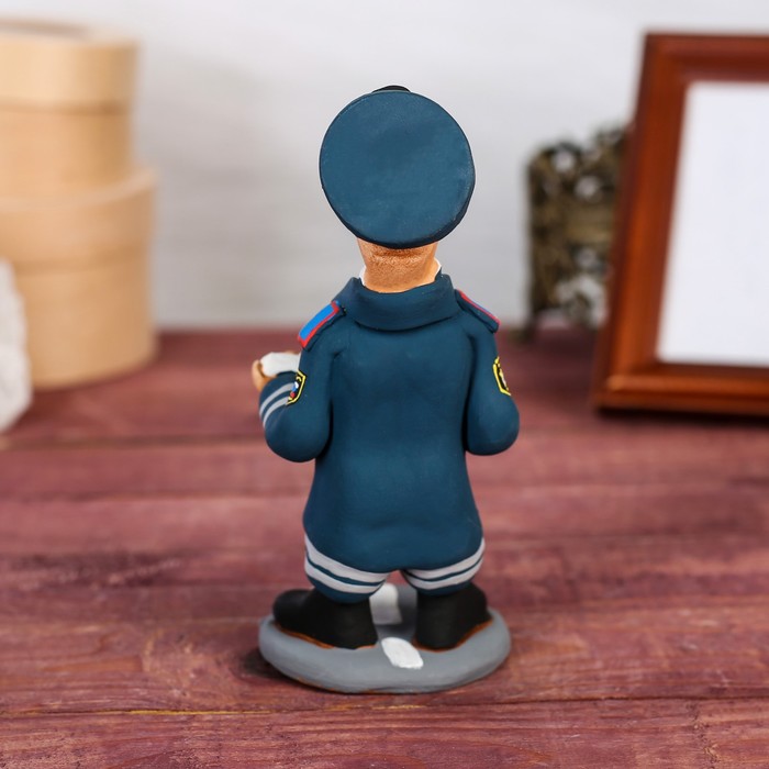 Статуэтка "Инспектор ГИБДД"