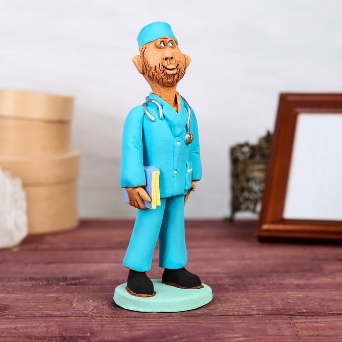Статуэтка "Доктор со стетоскопом", мужчина, микс