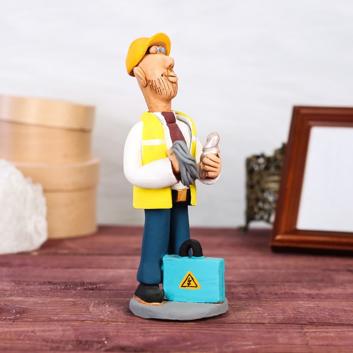 Статуэтка "Электрик", микс