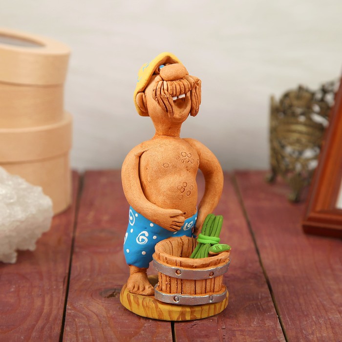 Статуэтка "Банщик с шайкой и веником", микс