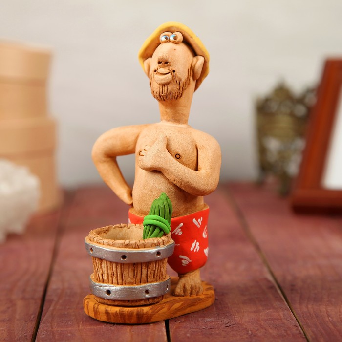 Статуэтка "Банщик с шайкой и веником" молодой, микс