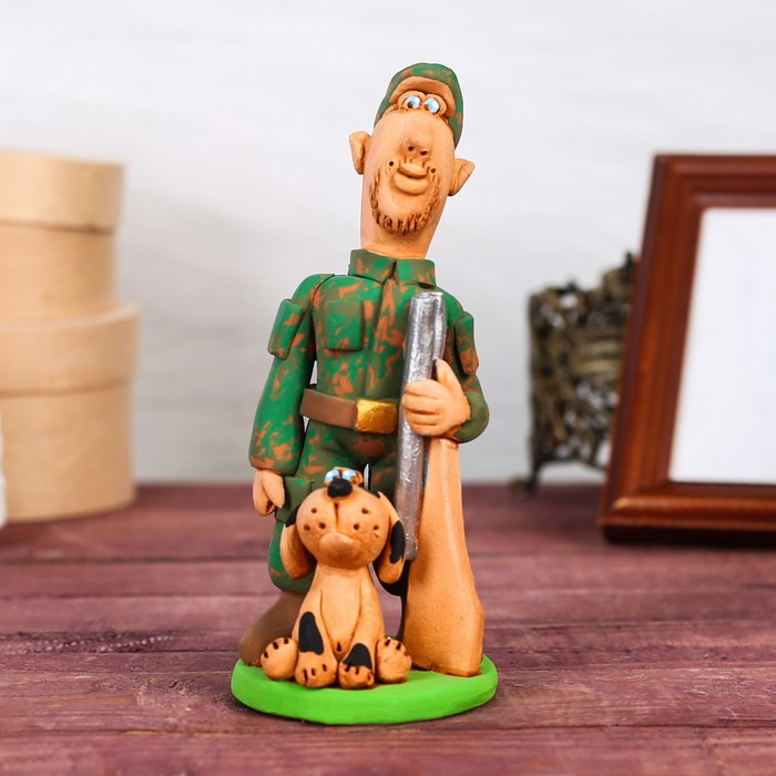 Статуэтка "Охотник с ружьем и собакой", микс