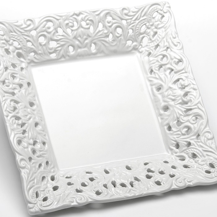 Блюдо ажурное квадратное