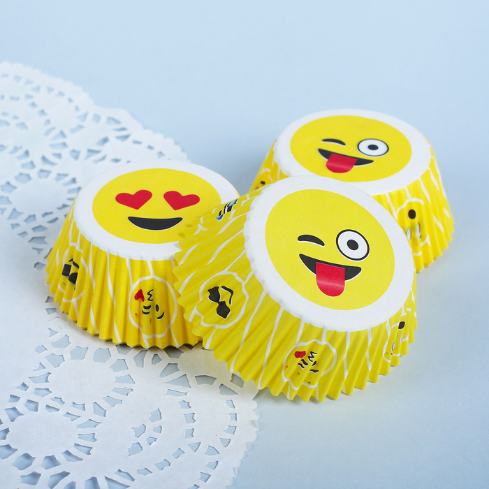 Формочки для выпекания кексов "Смайлики", набор 48 шт.