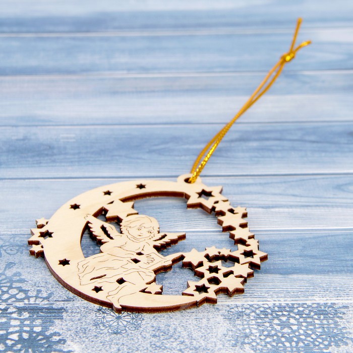 Подвеска на ёлку «Ангелочек с книгой на луне», 7,1×7,6 см