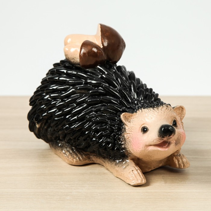 Садовая фигура "Ёж с коричневыми грибами"