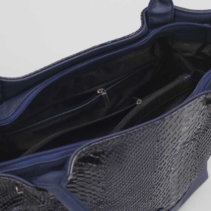 Сумка женская, 2 отдела на молнии, наружный карман, крокодил ярко-синий