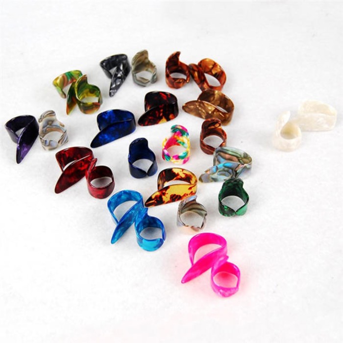 Упаковка медиаторов Alice AP-20M на палец, 20шт, целлулоид