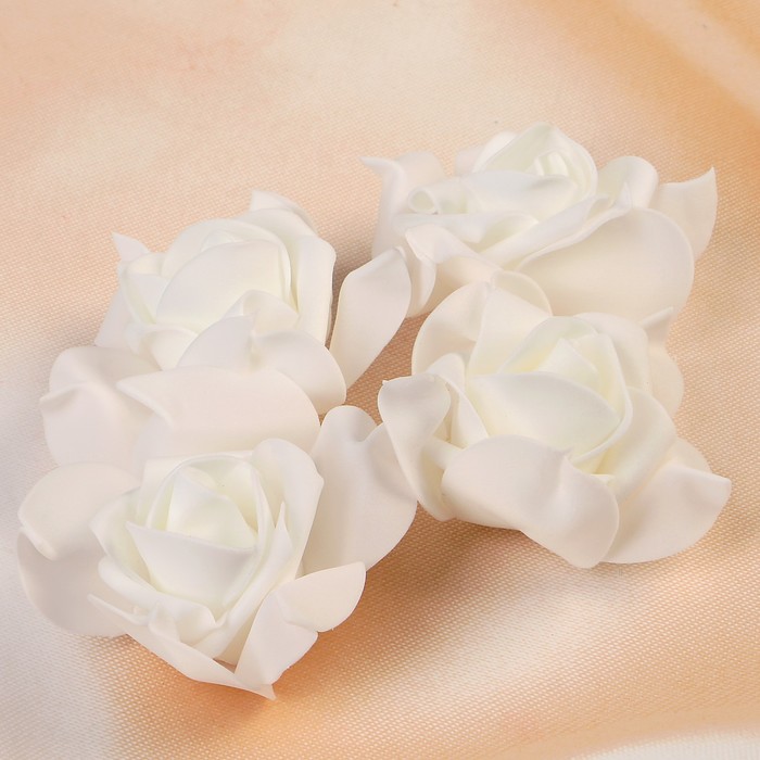 Цветок свадебный из фоамирана ручная работа D-7,5 см 4 шт, цвет белый