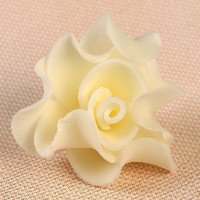 Цветок свадебный из фоамирана ручная работа D-3,5 см 10 шт ажурный край, цвет бежевый