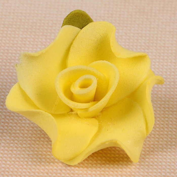 Цветок свадебный из фоамирана ручная работа D-3,5 см 10 шт ажурный край, цвет желтый