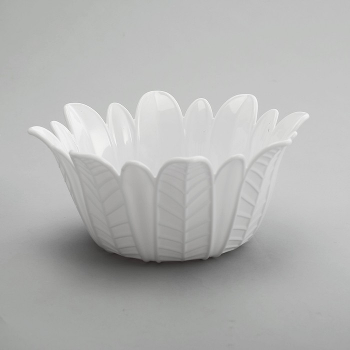 Салатник 1,3 л "Лотос", цвет белый