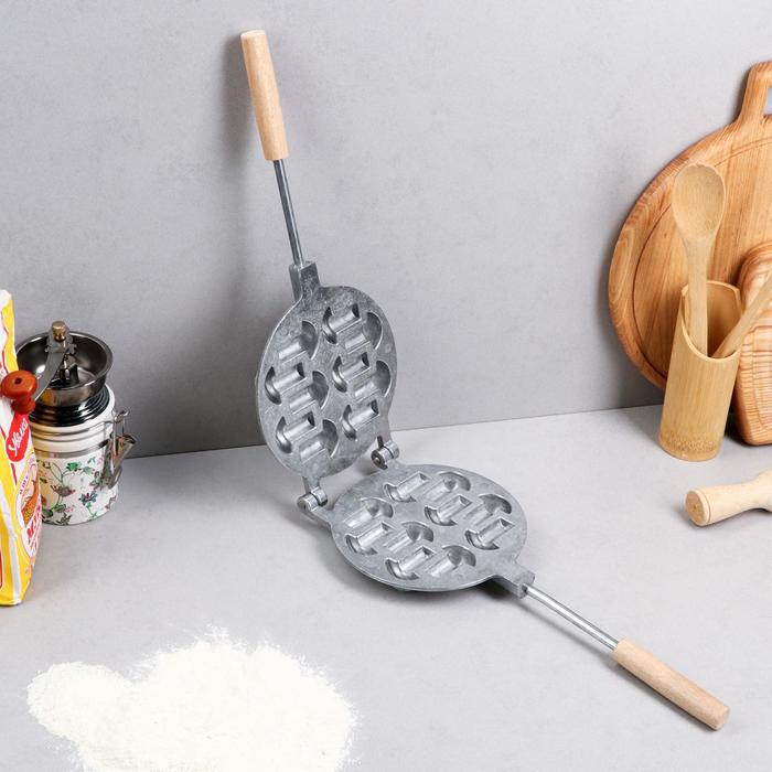 Форма для выпечки печенья "Грибочки", с деревянными ручками