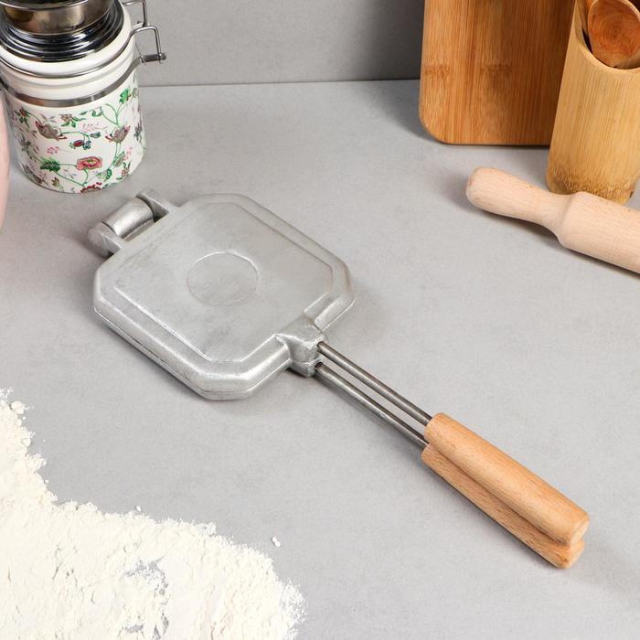 Форма для выпечки печенья "Мишки", с деревянными ручками