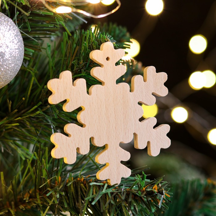 Деревянная заготовка "Снежинка", 8,5 х 8,5 х 0,5 см, бук