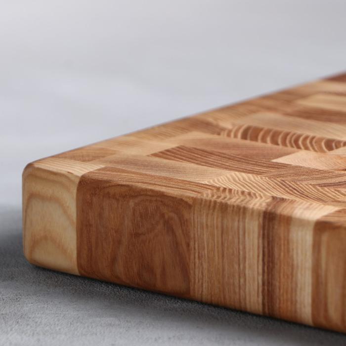 Доска разделочная торцевая, массив дуба, ясеня, акации, 35 х 25 х 3,5 см