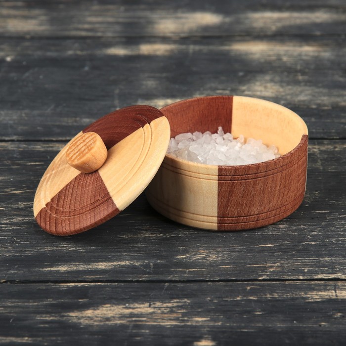 Солонка деревянная с крышечкой, бук