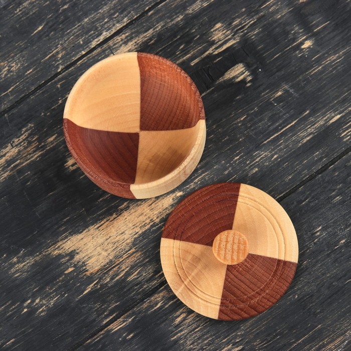 Солонка деревянная с крышечкой, бук