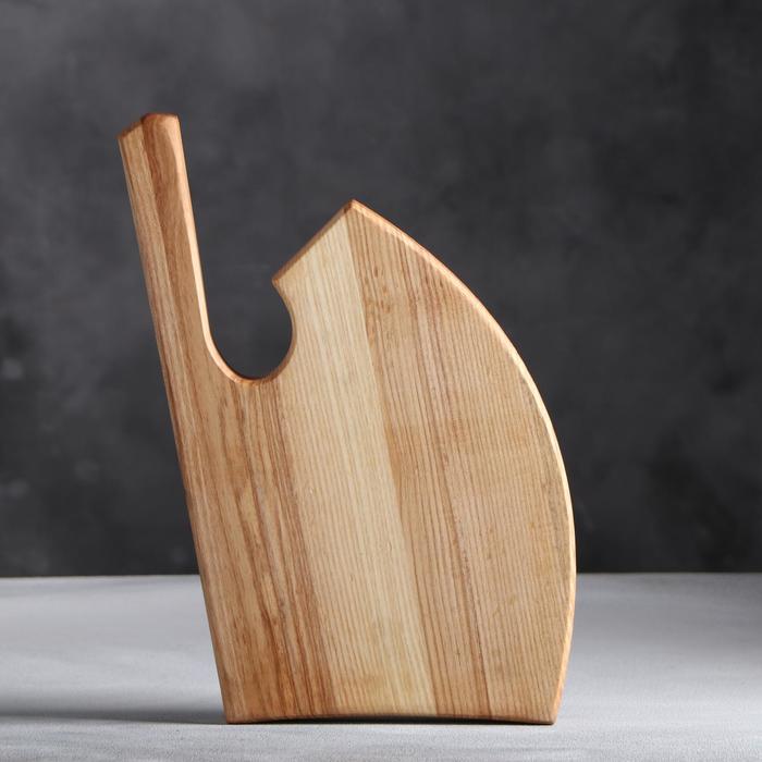 Доска авторская для подачи, "Топор", массив ясеня, 32 х 18 см