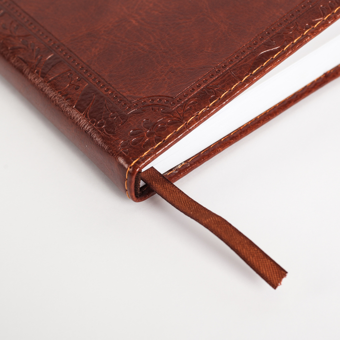 Ежедневник недатированный А5 120л кл,карта на форзаце,ляссе,обл пвх Винтаж МИКС