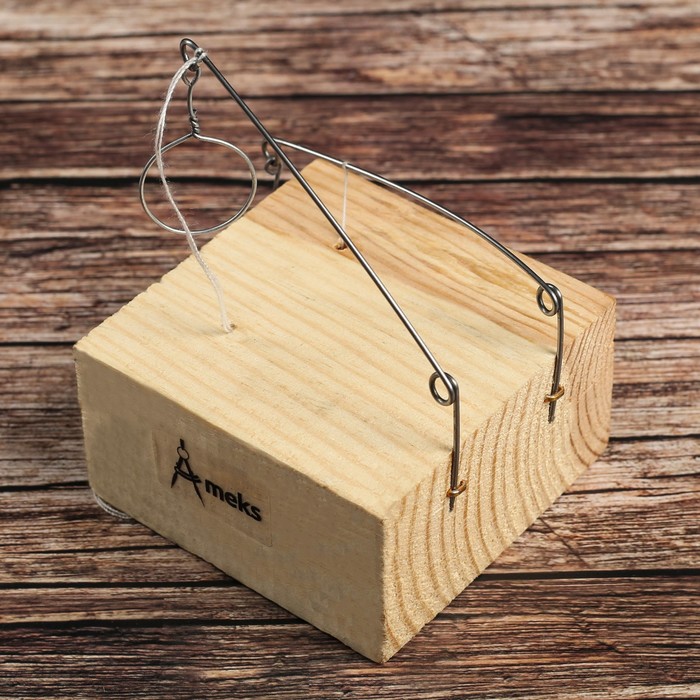 Мышеловка двойная норка, дерево