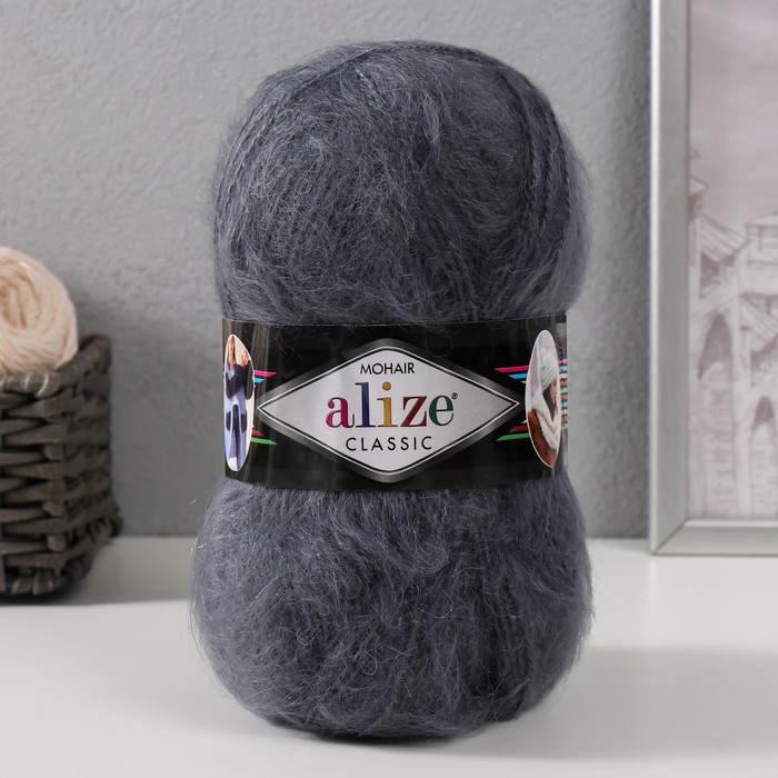 

Пряжа "Mohair classic" 25% мохер, 24% шерсть, 51% акрил 200м/100гр (87 угольно-серый)