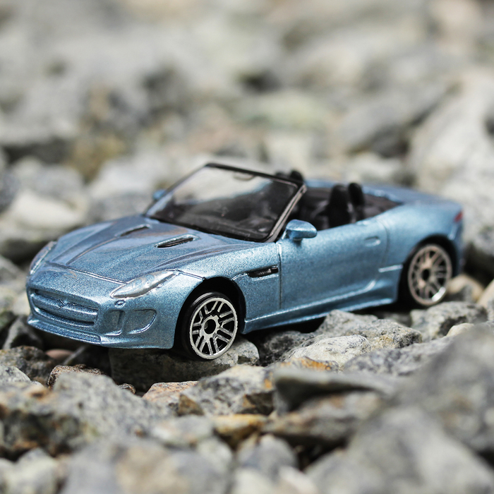 Машина металлическая Jaguar F-Type, масштаб 1:64, МИКС