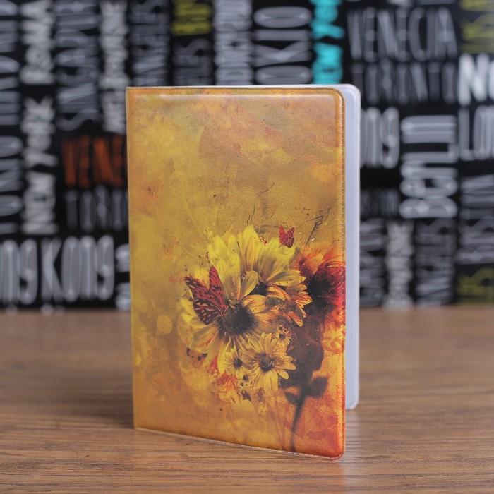 Обложка для паспорта "Бабочка на цветке"